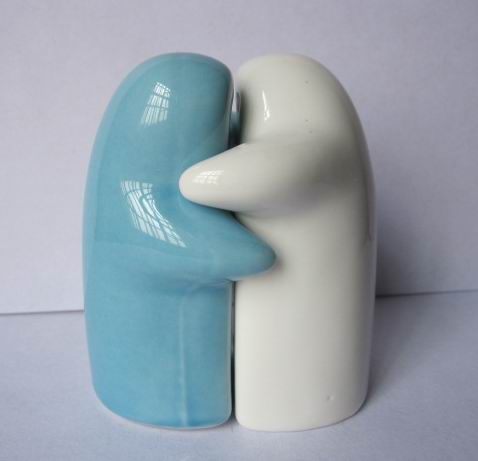 Porcelain Salt & Pepper Shaker