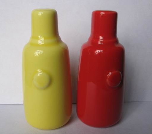 Porcelain Salt & Pepper Shaker