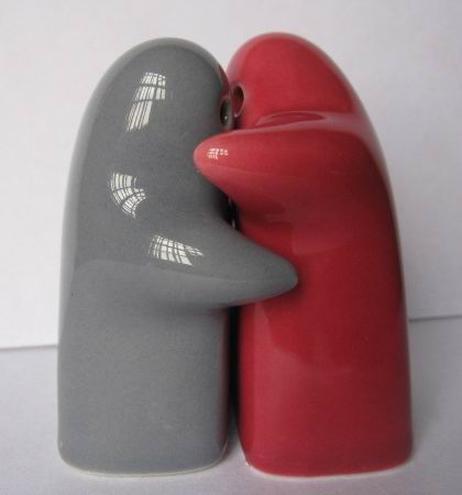 Porcelain Salt & Pepper Shaker