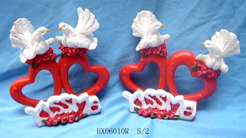 Resin Valentine DOVE Figurines