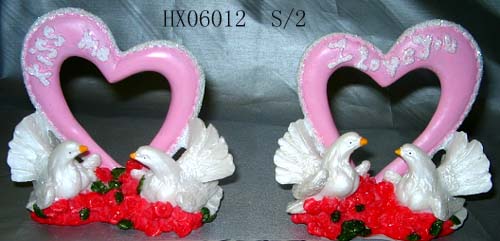 Resin Valentine DOVE Figurines