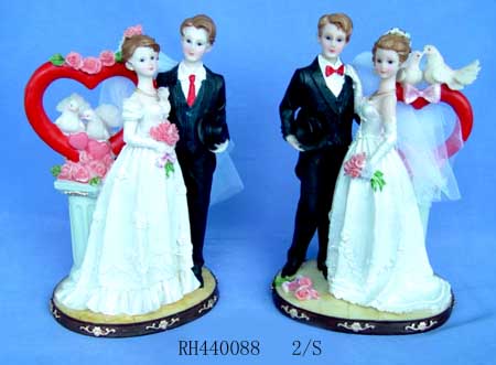 Resin Wedding Figurine