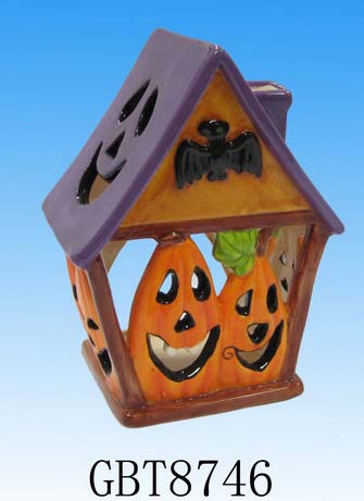 Ceramic Halloween House with Tealight