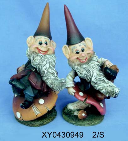 Resin Gnome statues