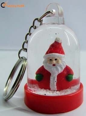 Plastic Keychain Snowglobe