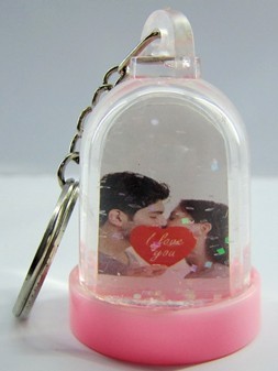 Plastic Keychain Snowglobe