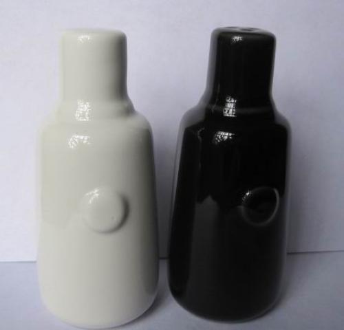 Porcelain Salt & Pepper Shaker