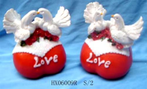 Resin Valentine DOVE Figurines