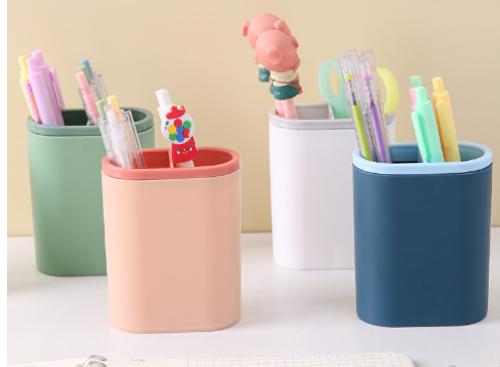 Plastic Pen holder